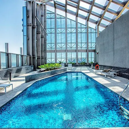 5 Star Sparkle Tower By Swarovski, Dubai Marina Exterior photo